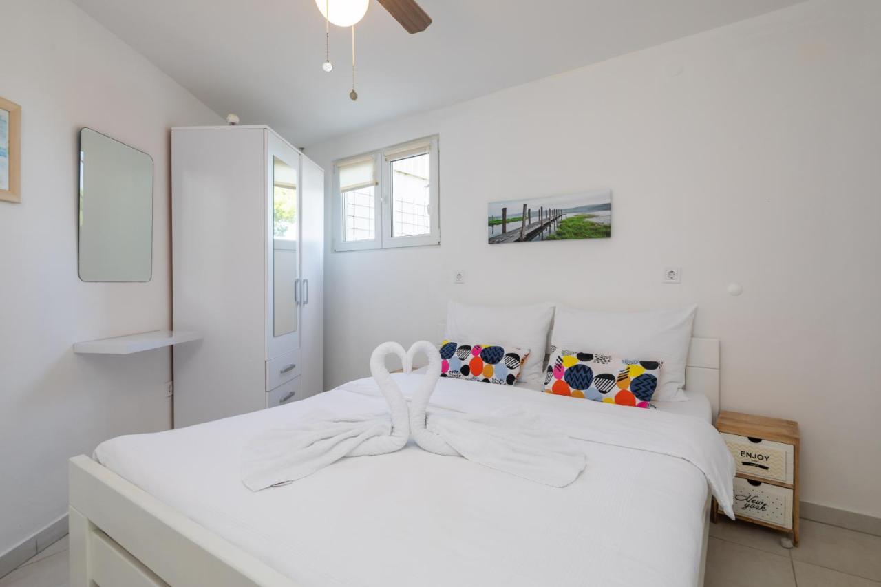 Estella Villa Apartments Rogoznica  Dış mekan fotoğraf